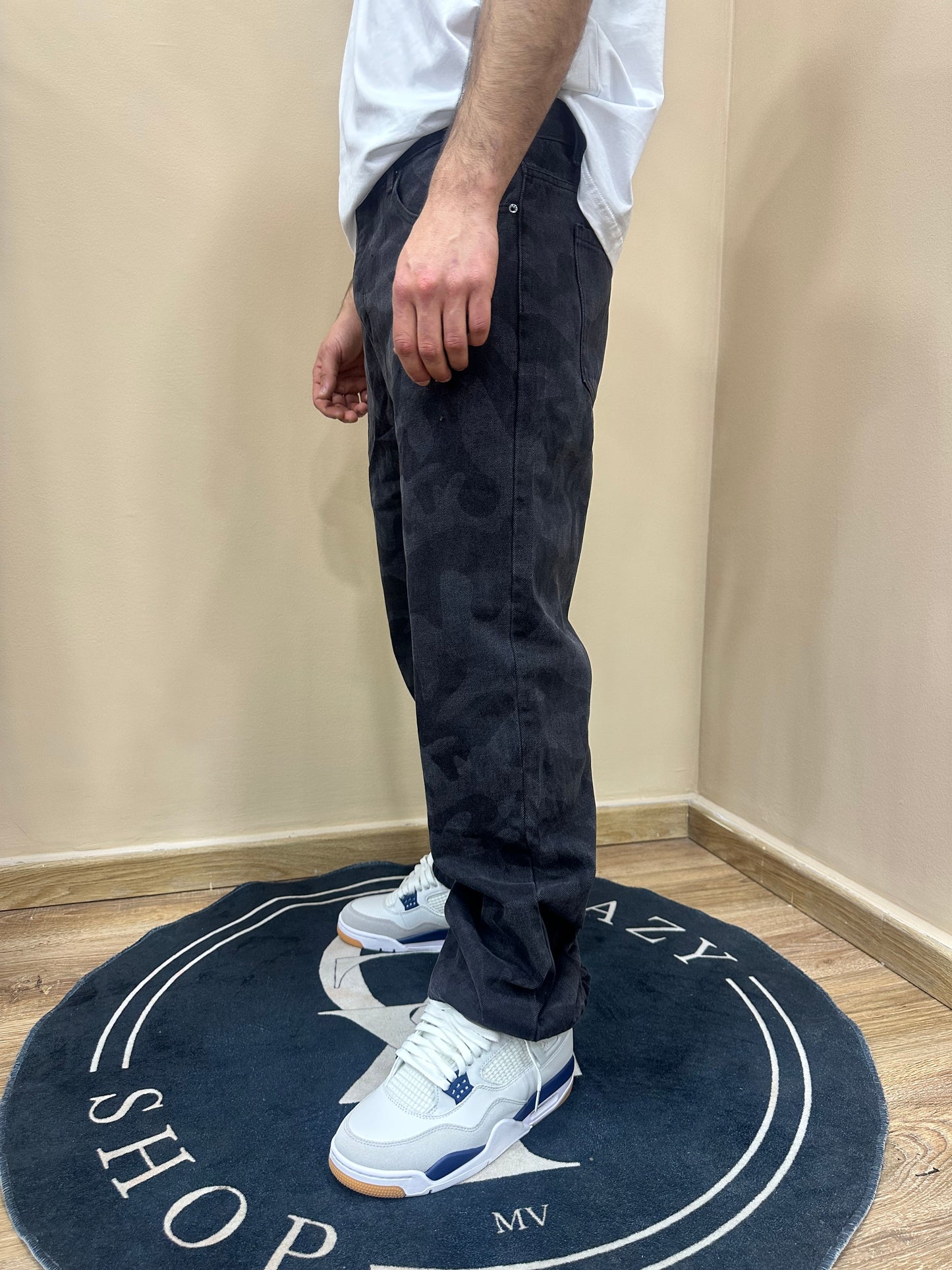 Jeans baggy mimetico