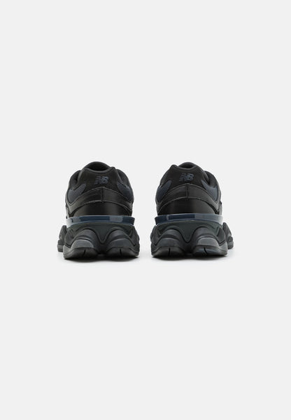 New Balance 9060 Triple Black