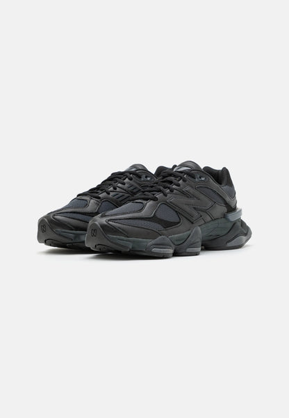 New Balance 9060 Triple Black