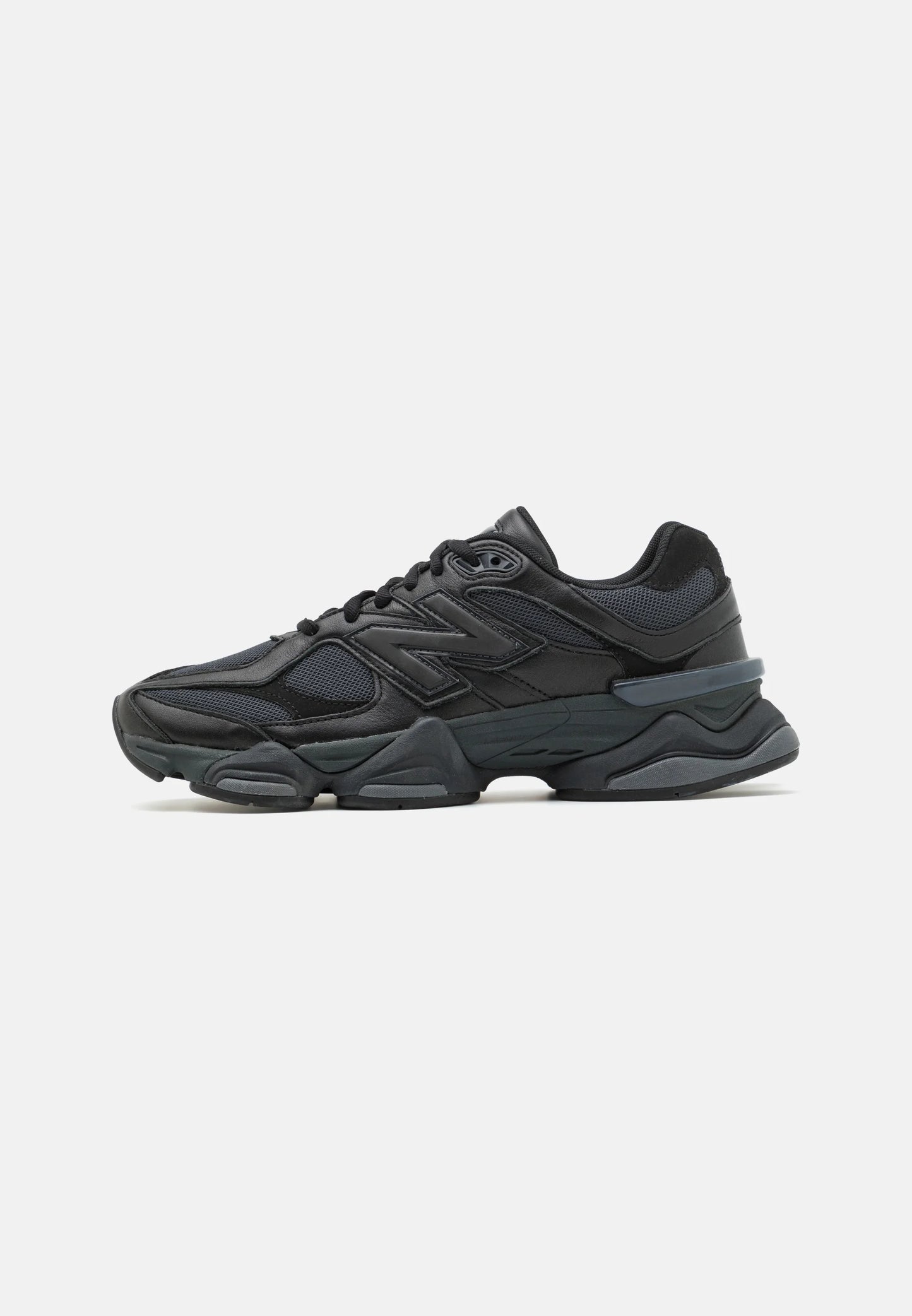 New Balance 9060 Triple Black