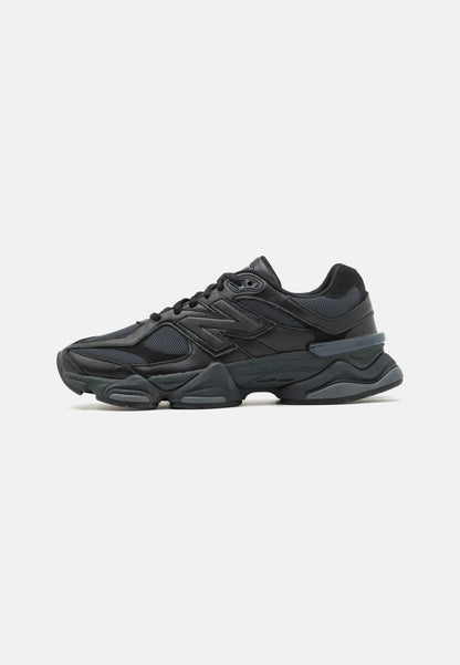 New Balance 9060 Triple Black
